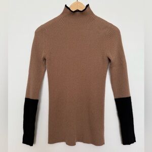 By Bloomingdale’s Cashmere Women's Tan and Black Cashmere Sweater